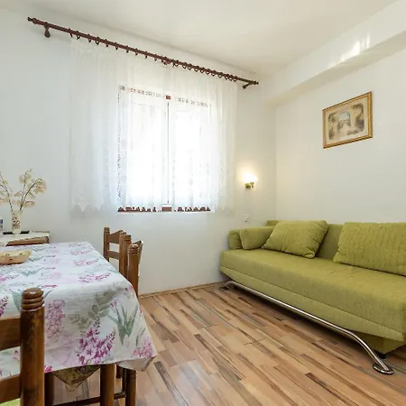 Apartment Vesna *