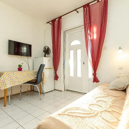 Vesna Apartman Luka