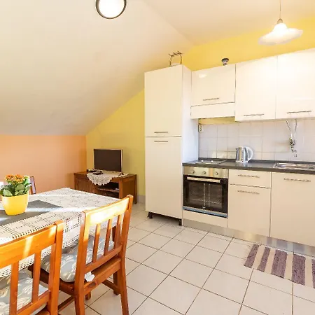 Apartment Vesna *