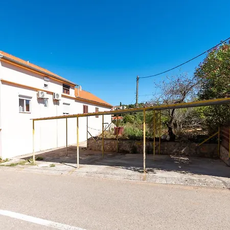 Vesna Appartement *